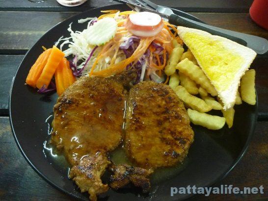 Soi bongkot 59 baht steak (1)