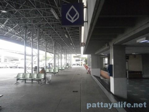 ドンムアン空港のコンビニとフードコート (12)