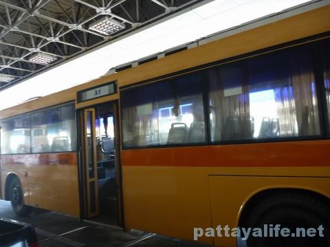 ドンムアン空港行きA1エアポートバス (1)