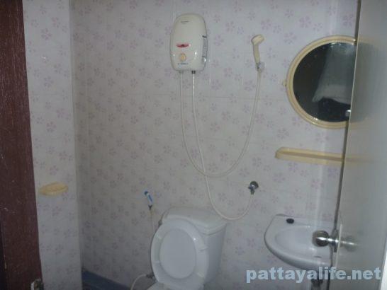 br-guesthouse-pattaya-11