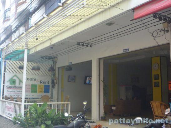 br-guesthouse-pattaya-2