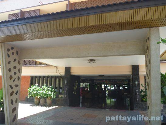 basaya-beach-resort-hotel-pattaya-25