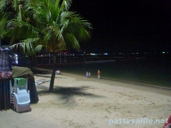 pattaya-beach-night