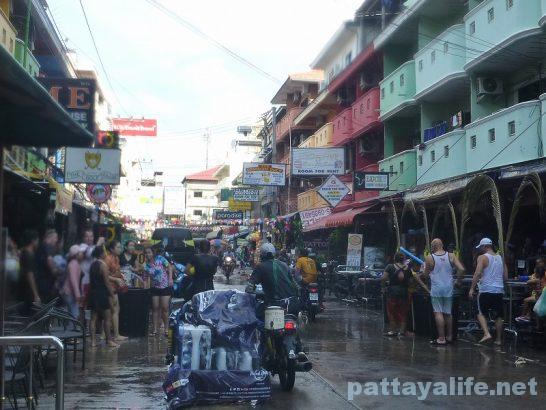 Pattaya Songkran 2017 (6)