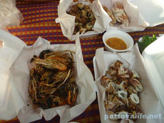Naklua seafood market (18)