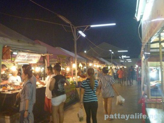 Pattaya Thepprasit night market (6)