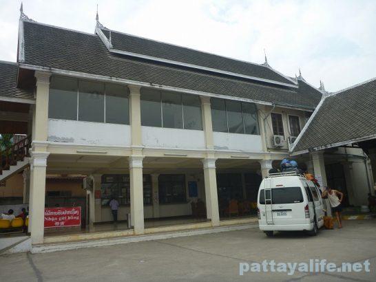 Luangparaban to Vanvieng minivan trip (10)