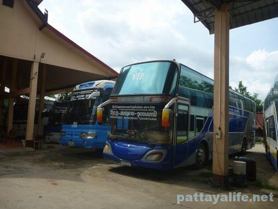 Vangvien to Vientian Bus (4)