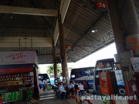 ドンムアン空港からパタヤへバス乗り継ぎ移動 (12)