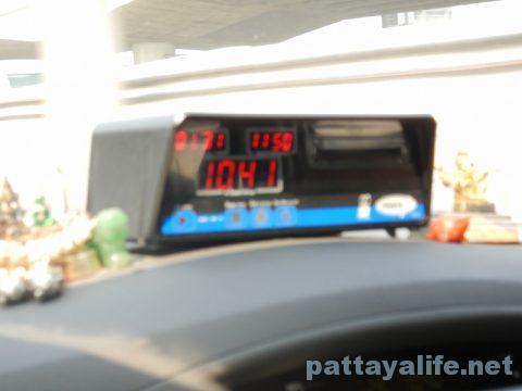 パタヤからドンムアン空港タクシー (8)