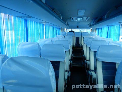 P2PバスでアンヘレスSMクラークからマニラ空港へ (4)