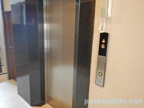 エイプリルスイーツ April Suites Hotel Pattaya (25)