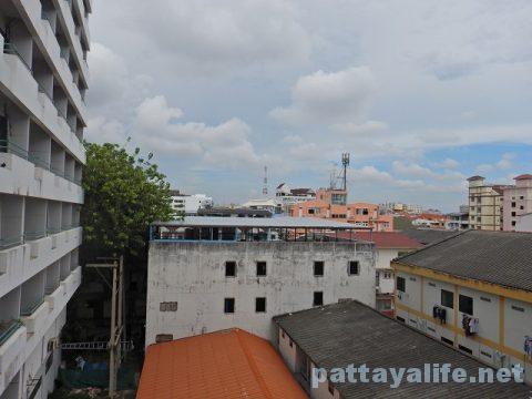 エイプリルスイーツ April Suites Hotel Pattaya (12)