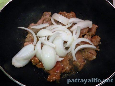 豚の喉肉で鍋と焼き肉コームーヤーン (10)